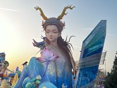-淄博花灯齐彩城