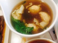 -新大咀港式茶餐厅(宝山万达店)