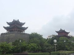 -巴陵广场