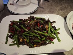 干煸豆角鹿茸菌-闫府私房菜·老字号(恒隆店)