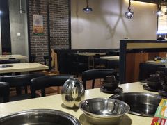 大堂-张大师鸭爪爪特色火锅(万达店)