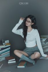 -onlygirl摄影美学馆高端定制(江滩店)