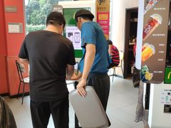 -麦当劳(百联西郊购物中心店)