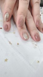 -灰姑娘美甲美睫馆