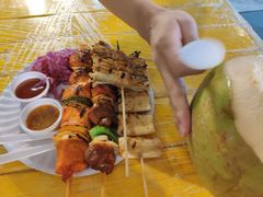 -滨海尚泰美食广场