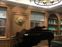 -The Diamond Jubilee Tea Salon at Fortnum & Mason