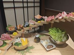 -山川小町·极番烧肉(新地假日广场店)