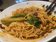 -兵哥豌豆面(雅颂居店)