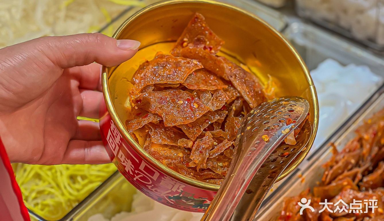 来深圳东门就为了狂炫这碗湘西凉拌菜...