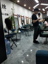 -V8潮牌·接发烫染连锁