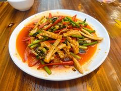火爆黄喉-弓虽昌焖烧鸡(大竹林店)