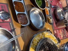 -青瓦炭韩潮烤肉(花园道店)