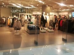 -H&M(鹏欣水游城店)