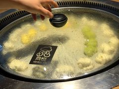 -山河屯铁锅炖(哈西站店)