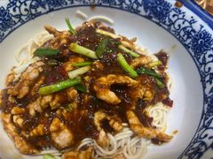 红虾酱辣肉丝拌面-顺丰面馆(打浦店)