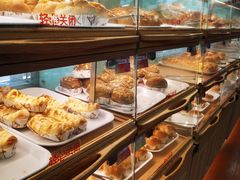 面包甜点陈列柜-新侨三宝乐面包店(崇文门店)
