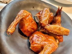 脆皮乳鸽-荣小馆(安达仕店)