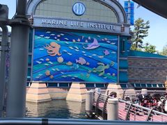 -海底巡游艇:尼莫和好友的海洋世界