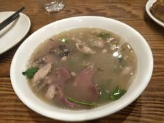 -清真吴记门钉肉饼·喜多利