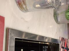 -尚尚仙·酸汤猪手·猪肚鸡火锅(华联万柳购物中心店)