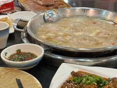 -老来福·非遗酸汤兔(凯旋路店)