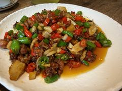 腾冲菌香尖椒鸡-小喜客·云南特色菜(纳西庭院店)