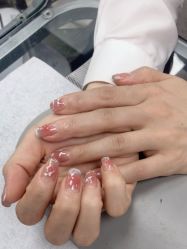 -芊屿芊浔美甲