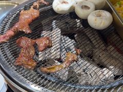 -青瓦餐厅·生鱼片·韩园烤肉(西塔店)