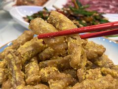-瑞虹新天地月亮湾