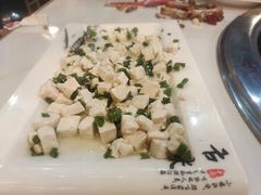 -哈尔滨烧烤·山河村铁锅炖(交大店)