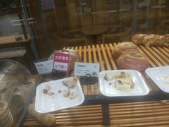 -焙丽拾光(麦凯乐直营店)