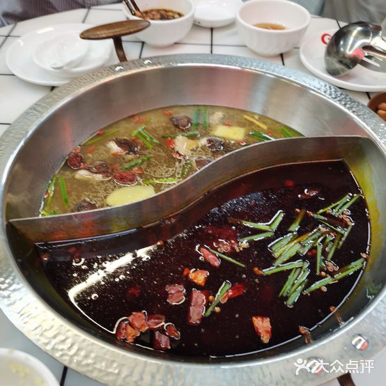 重庆胖子火锅(大英路店)