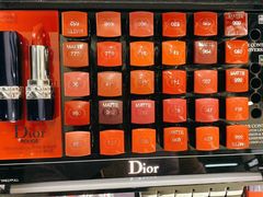 -中免(澳门机场免税店)