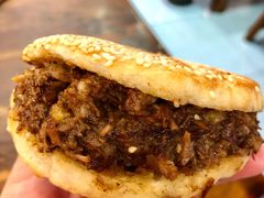 牛肉烧饼（多肉）-穆得·老周家牛肉烧饼(普利街店)