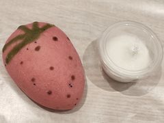 草莓雪宝宝-奈雪的茶(skp店)