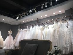 点击看大图 -艾米丽婚纱礼服