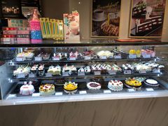 -85度C(生甜甜圈研究工坊·上海平凉店)