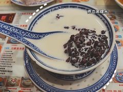 -广信牛奶甜品世家(台东店)