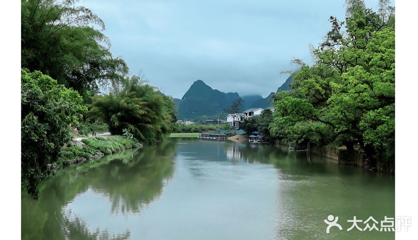 阳朔旅行↗0元打卡20元人民币背景观景台