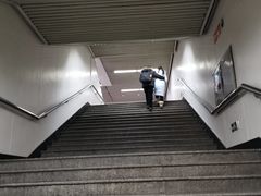 -上海体育馆(地铁站)