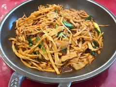 -侬佳蒸菜馆(听潮店)