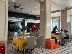 -鹏城人家海鲜酒家·23年老字号(较场尾店)