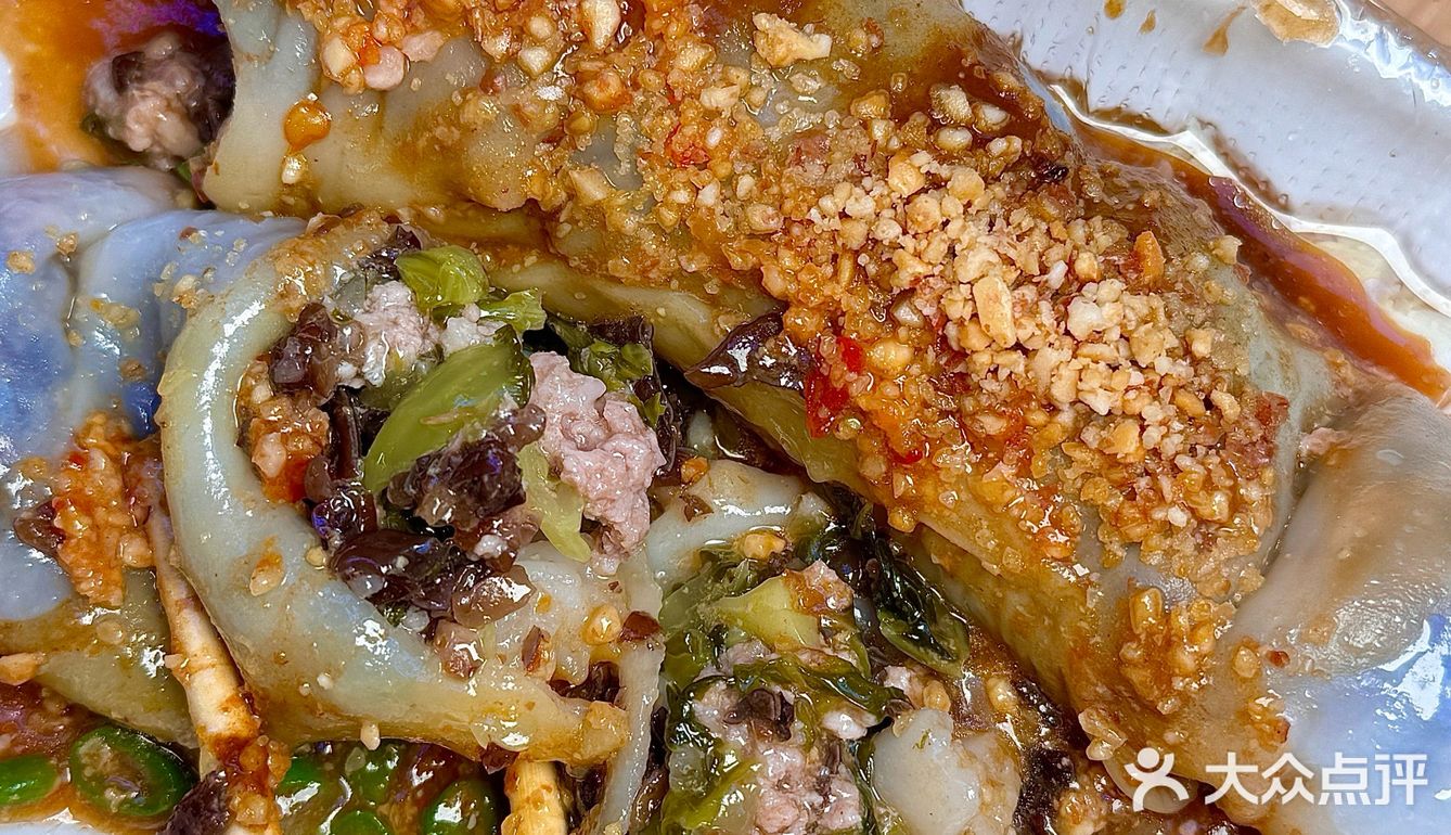 南宁的卷筒粉啊啊啊啊 一定要加多多的黄皮酱和花生碎