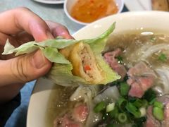 -鸿记越南牛鸡粉