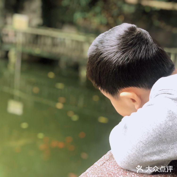 陪儿子上去也不敢拍照，腿软厉害！