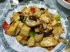 -天天向上素食餐厅(五台山店)