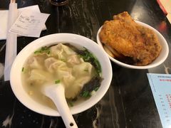 虾肉小馄饨-王家沙点心店(南京西路总店)