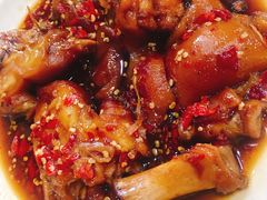 辛辣猪蹄-贤花饭店(城阳店)