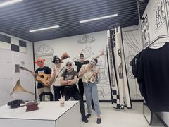 -极限PLAY运动娱乐新世界·团建派对潮玩休闲馆·室内蹦极高空游乐园