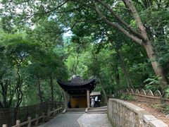 -灵岩山风景区
